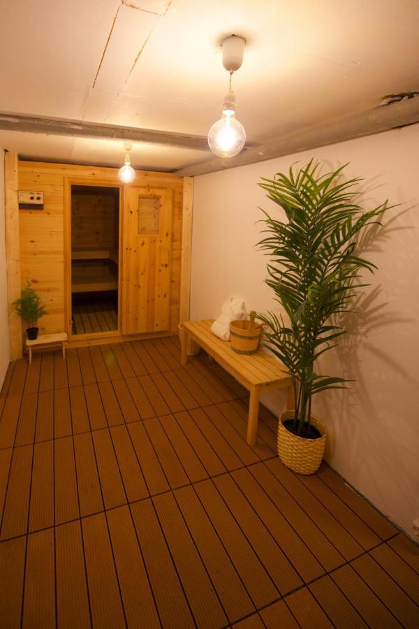 Chalet 4 Personnes Avec Sauna Лейсен Экстерьер фото
